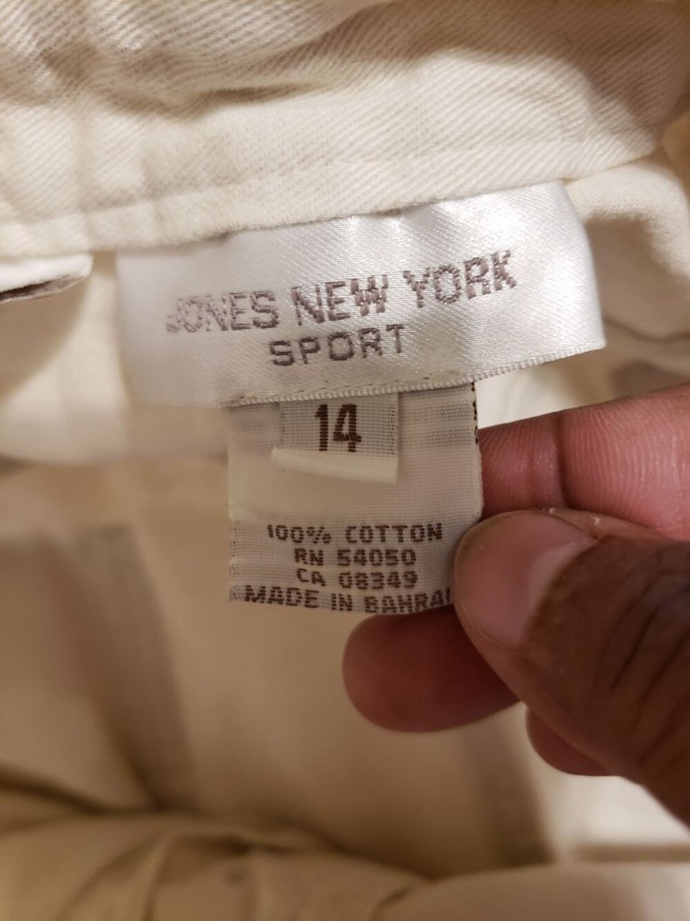 Jones New York Sports 100% cotton, khaki color straight leg pants, size 14 - Picture 5 of 7